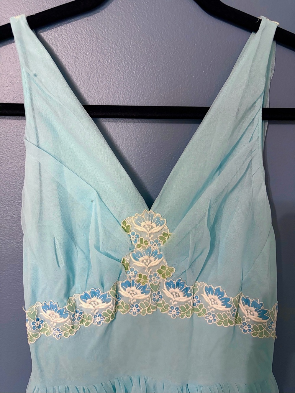 Vintage fairy slip dress with floral appliqué - Picture 4 of 12